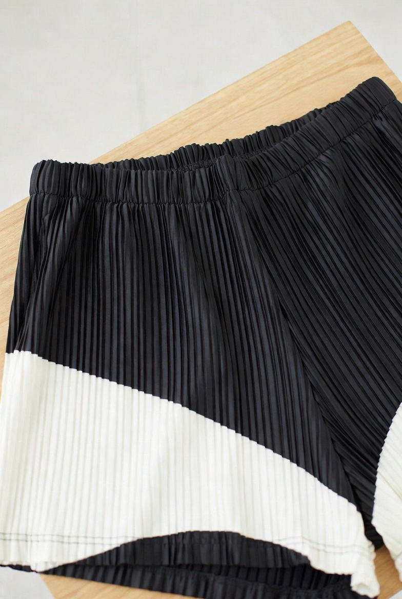Pleated Shorts