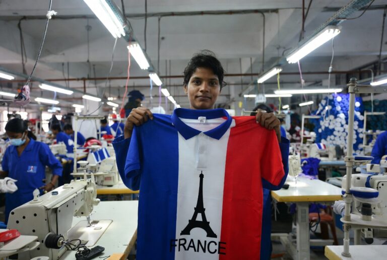 Custom logo polo shirt factory from bangladesh for france