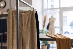 Ladies Corduroy Pants clothing Manufacturer for Europe