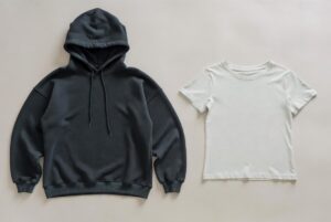 Sweatshirt vs T-Shirt