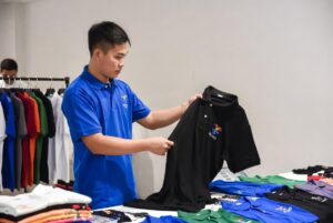Wholesale branded polo shirt customization
